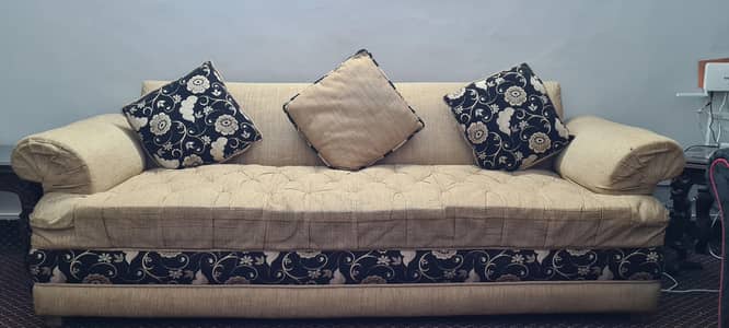 7 seater sofa home used