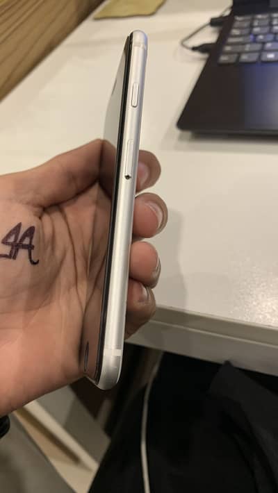 Apple iPhone SE 2020 2nd generation