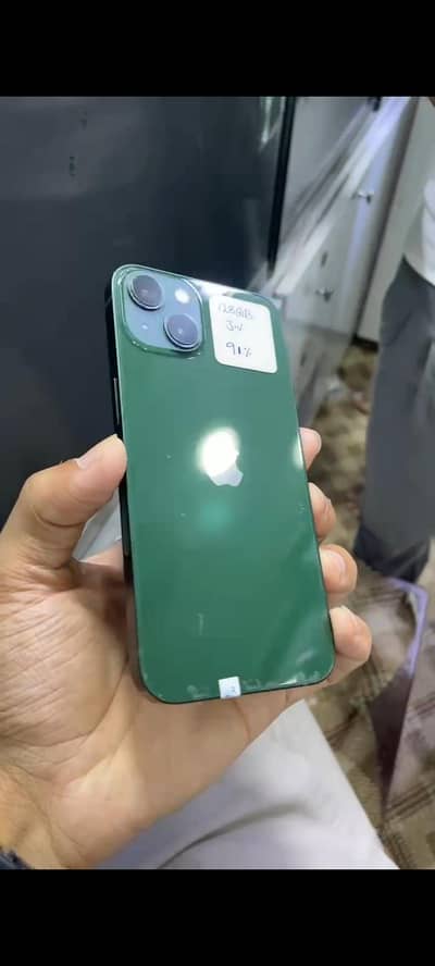 Apple iPhone 13