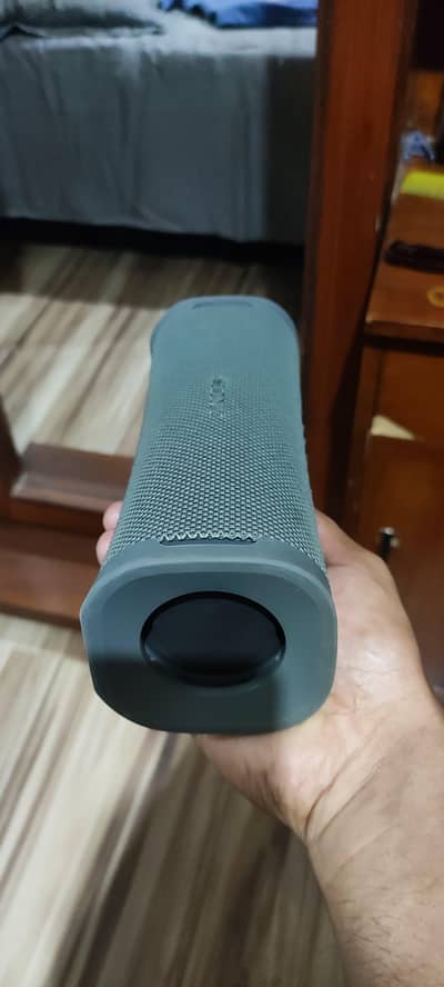 Sony SRS ULT 10 bleotooth speaker is for sale. in good condition