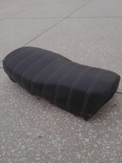 cafe racer seat