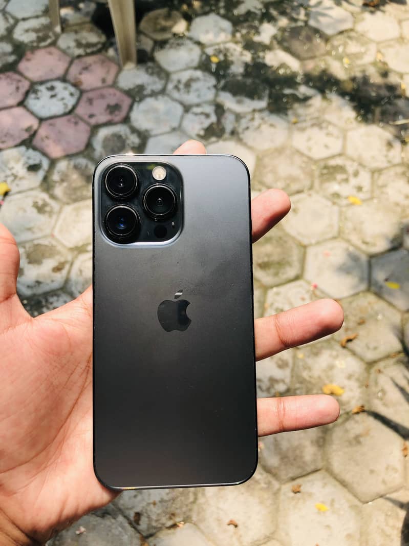 Apple iPhone 13 Pro 6