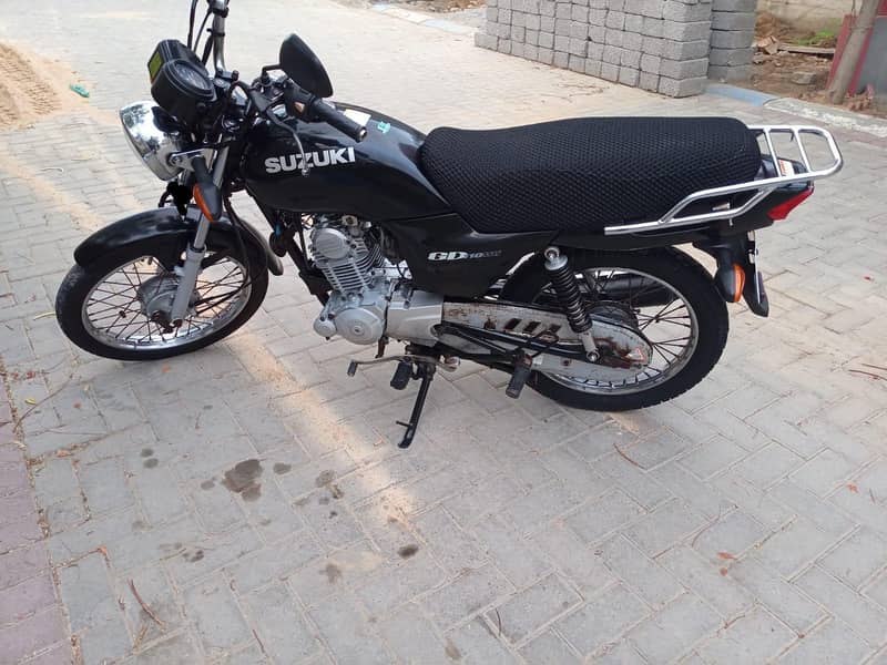 Suzuki 110(Sealed Engine) 3