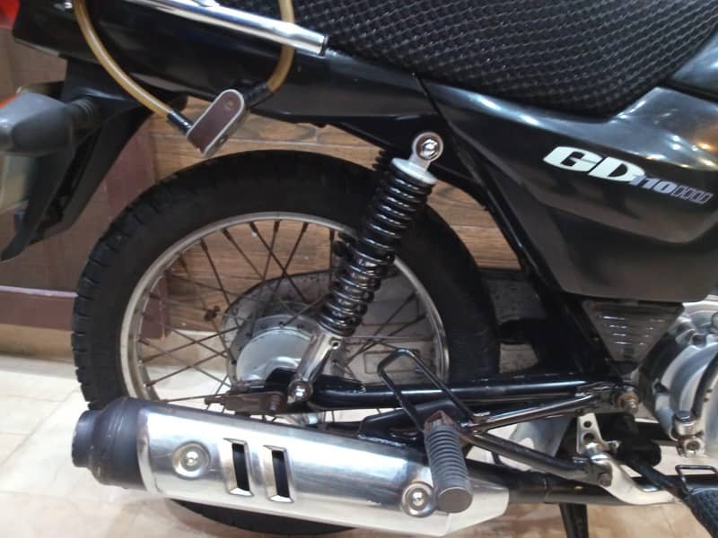 Suzuki 110(Sealed Engine) 7