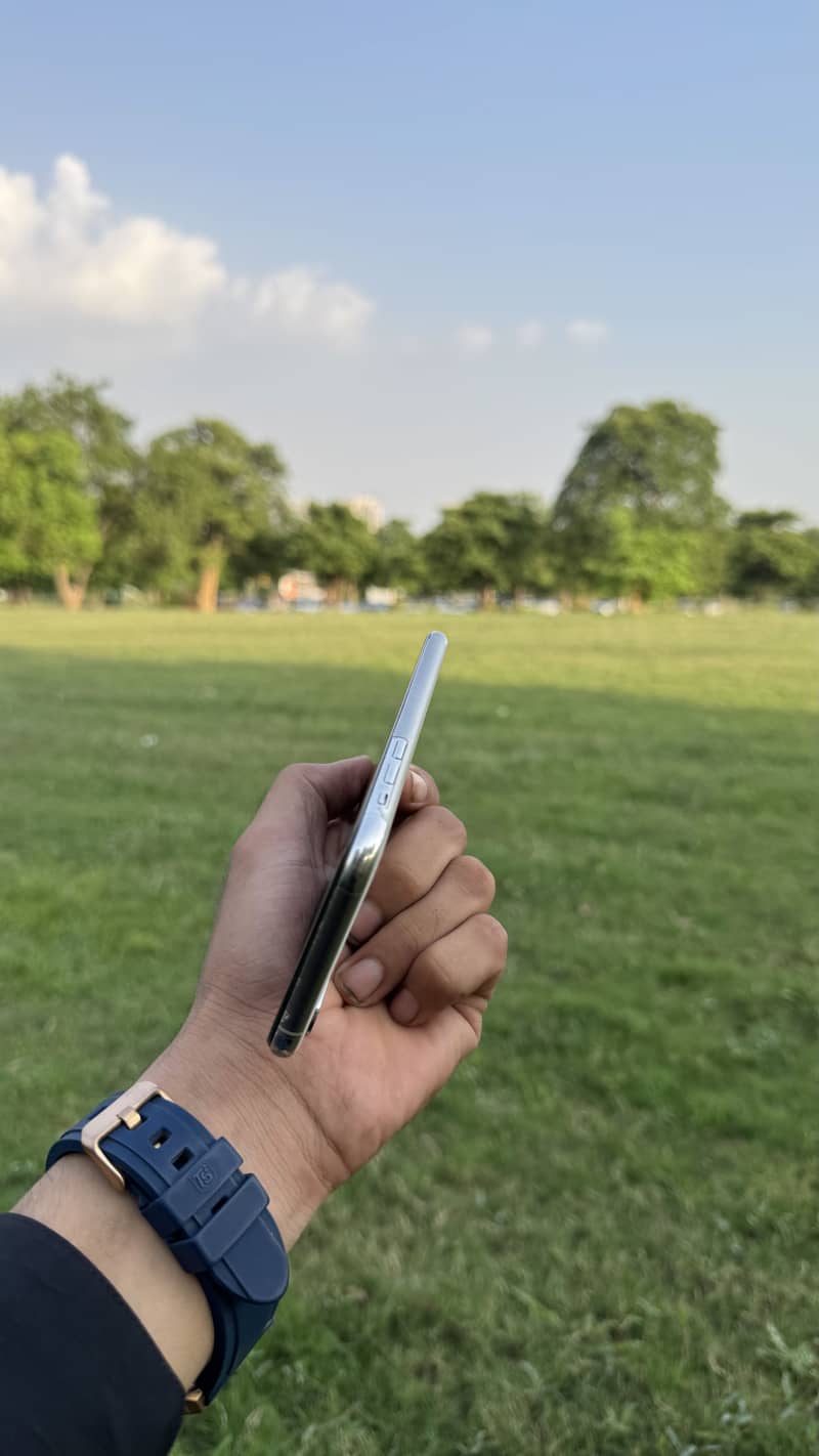 Apple iPhone XS 2