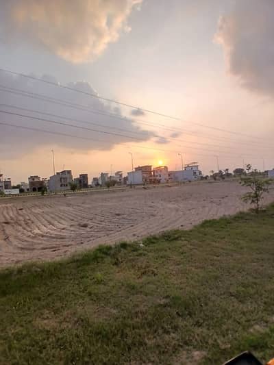 FIVE MARLA PLOT FOR SALE