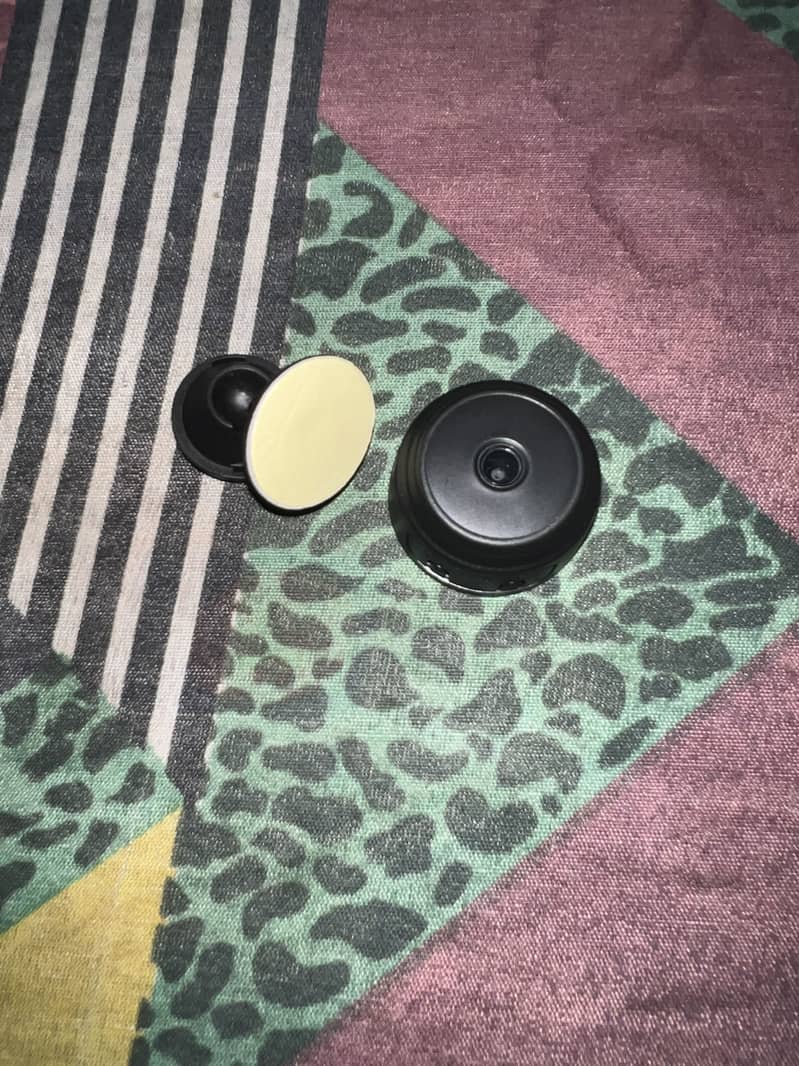 Mini hidden camera Wirlesa without box 1