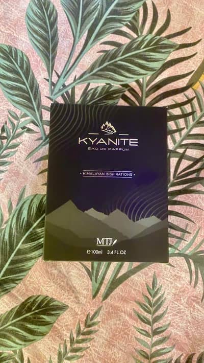 Kyanite Mtj