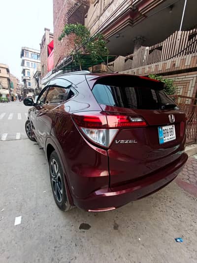 Honda Vezel 2015