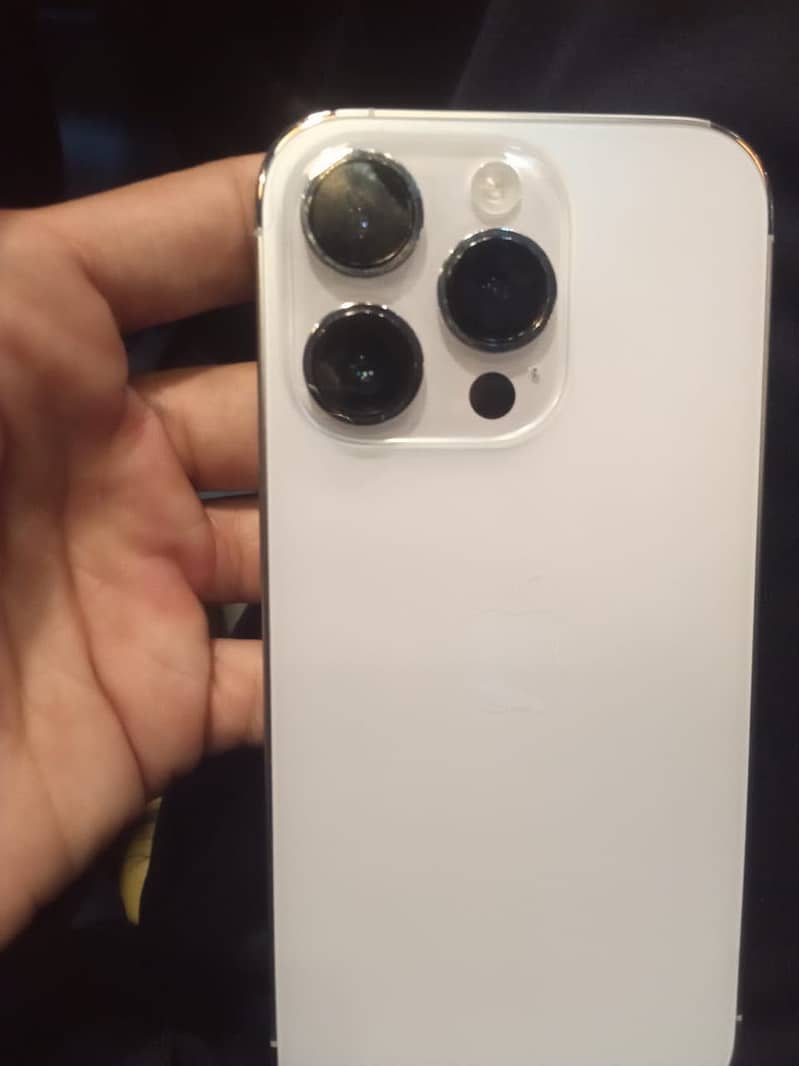 Apple iPhone 14 Pro 4