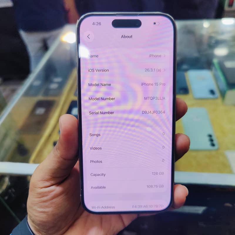 Apple iPhone 15 Pro 3