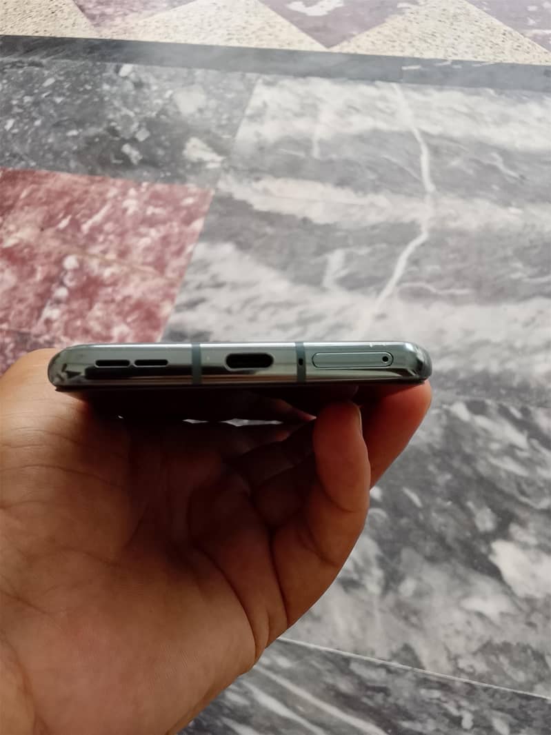 One Plus 10 Pro 5