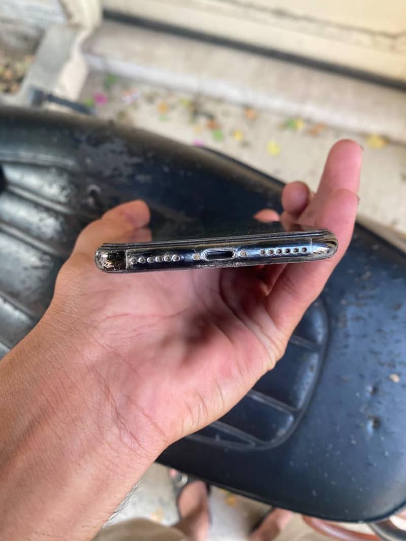 Apple iPhone X 2