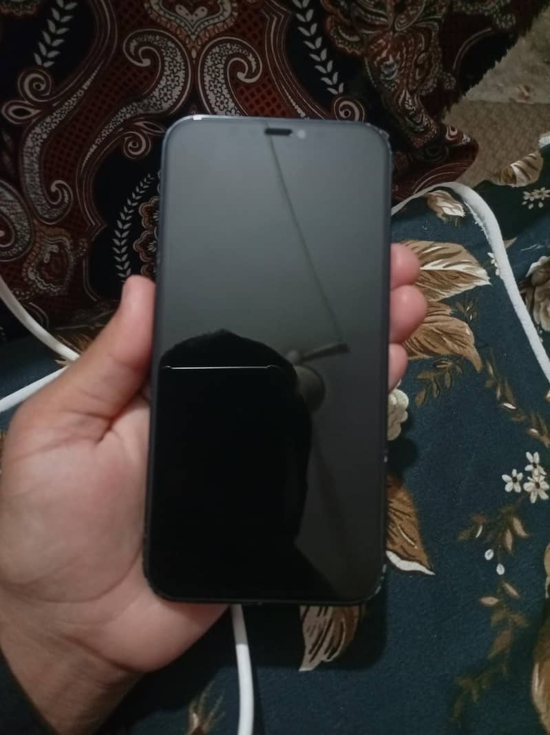Apple iPhone 12 0