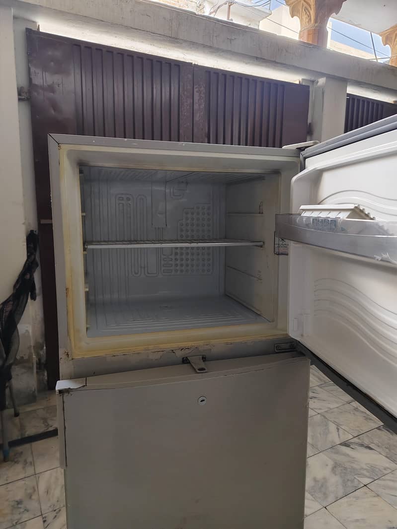 Dawlance Refrigerator Model 9188WBS – Fully Working – Good Condition 1