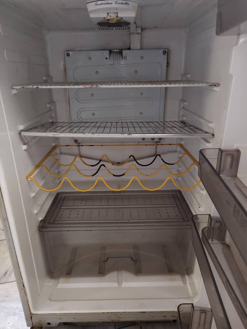 Dawlance Refrigerator Model 9188WBS – Fully Working – Good Condition 3