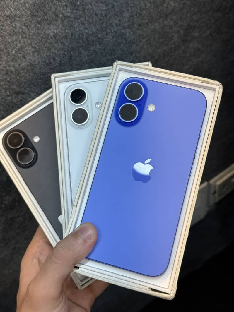 Apple iPhone 16 3