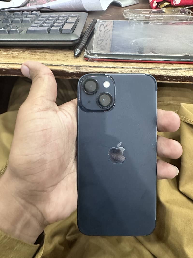 Apple iPhone 13 3