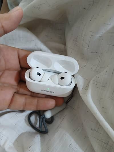 Earbuds Bass  wali or clear phone call