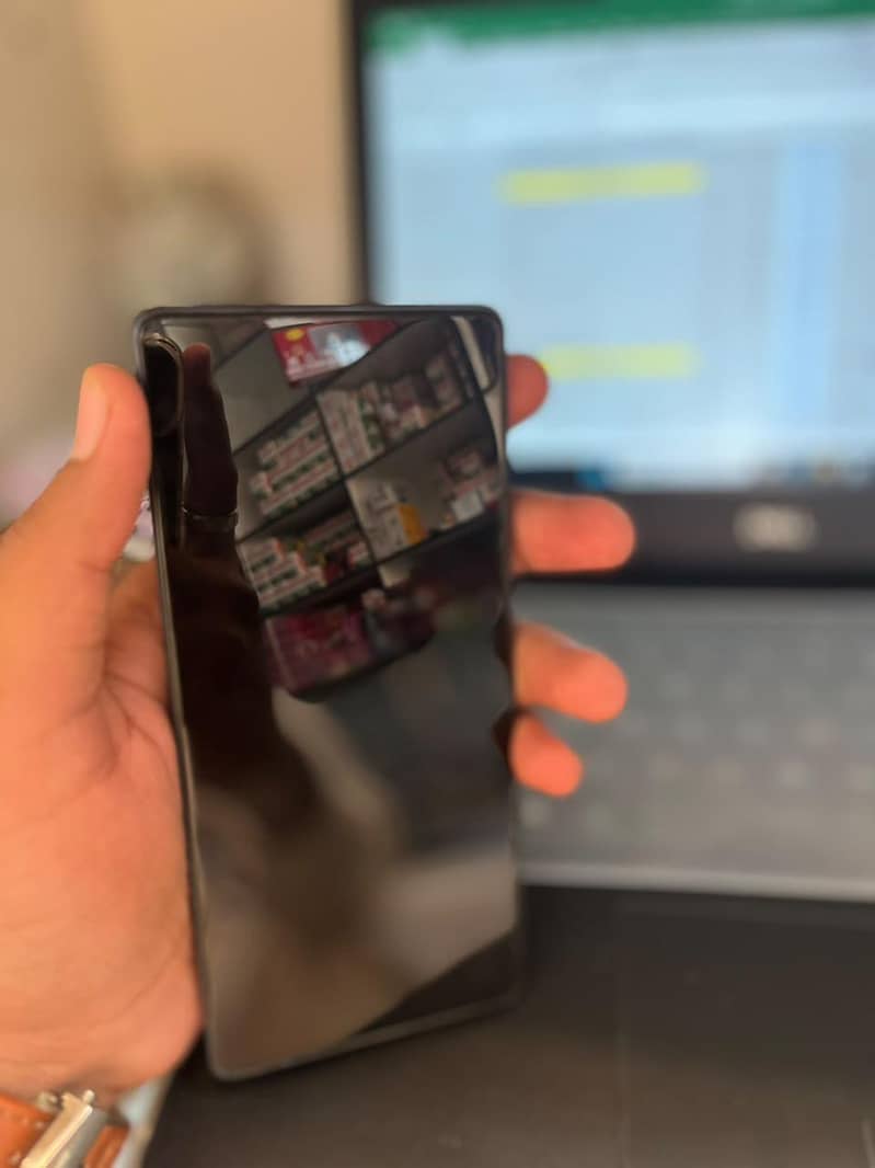 Infinix Note 40 5