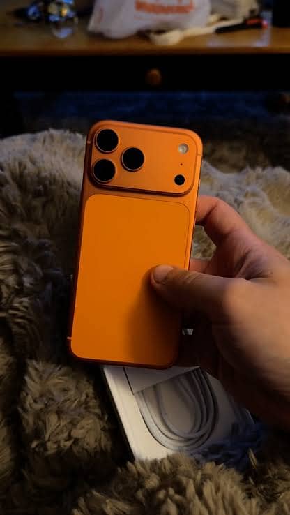 Apple iPhone 17 Pro Max 0