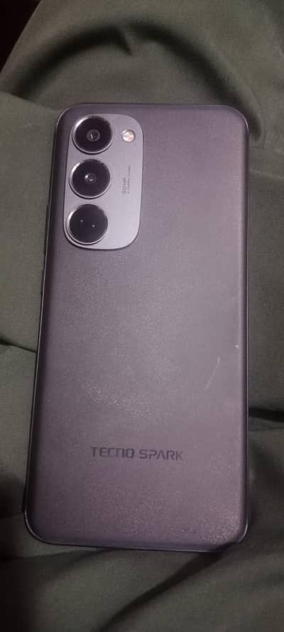 Tecno spark 40 pro plus