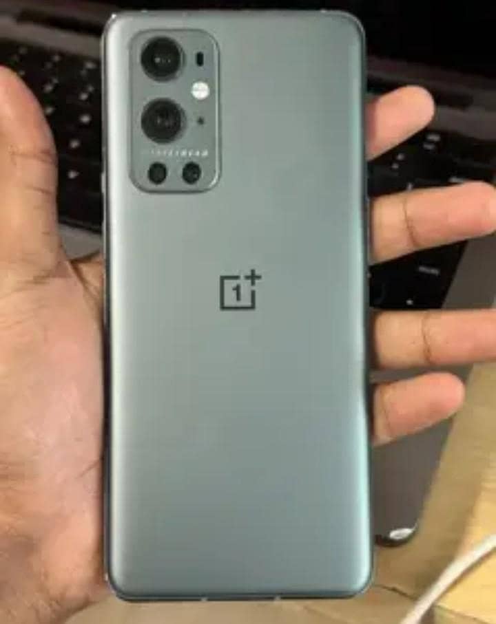 One Plus 9 Pro panel 4