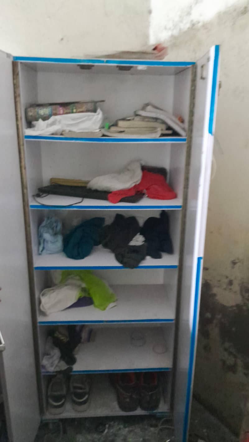 wardrobe white 1