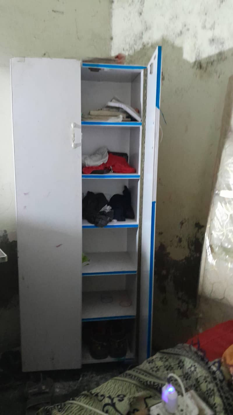wardrobe white 2