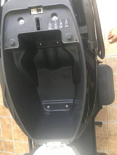 Okla Onyx scooty new