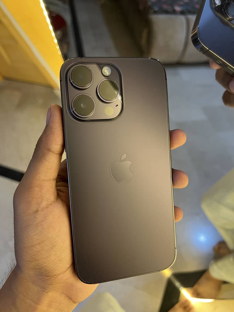 Apple iPhone 14 Pro Max 4