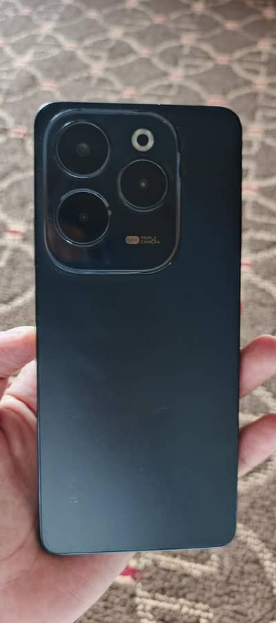 Infinix Hot 40