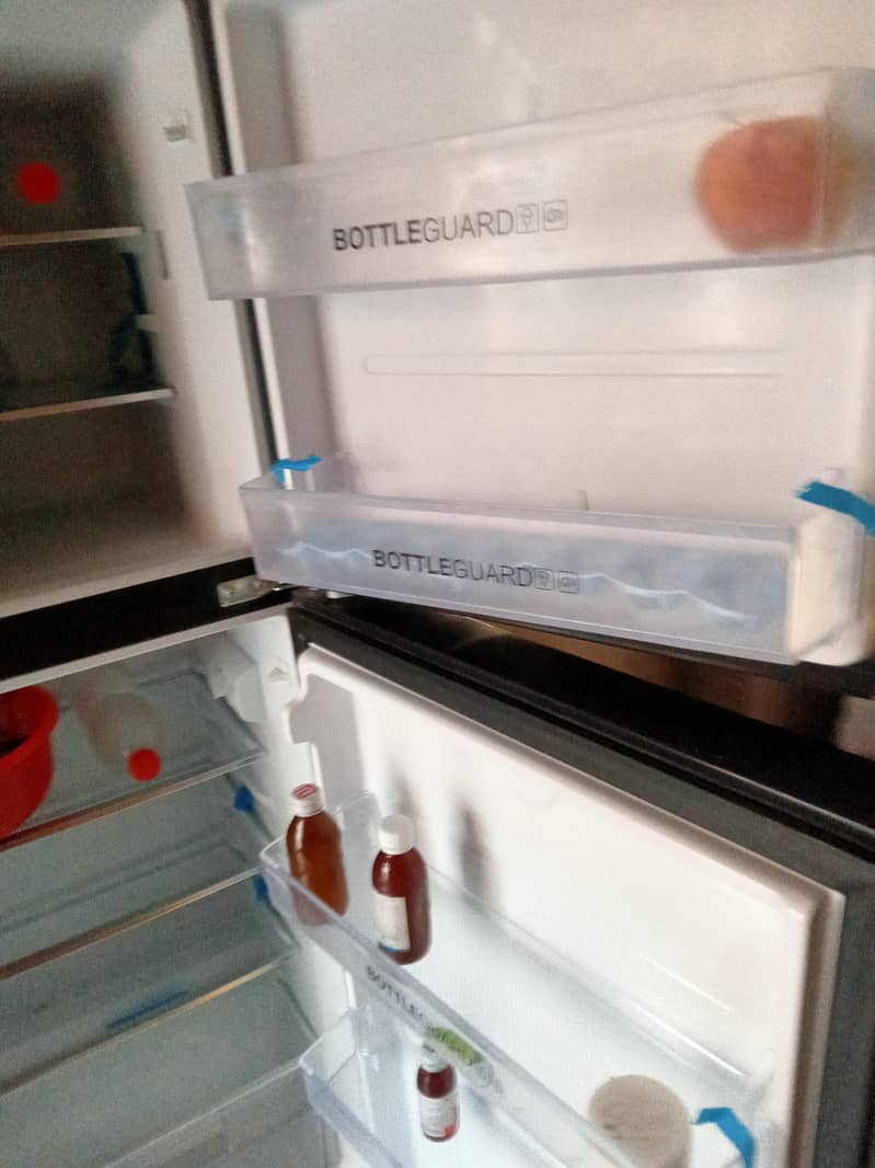 refrigerator 0