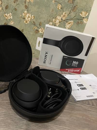 Sony WH-1000XM4 Black - Like Brand New | Complete Box