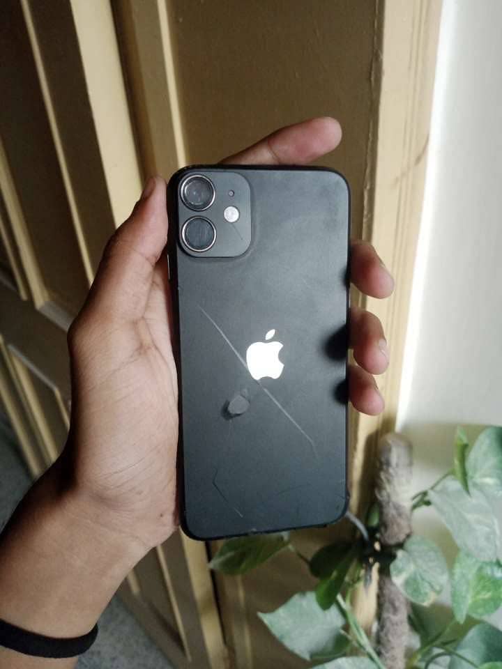 Apple iPhone 8 1
