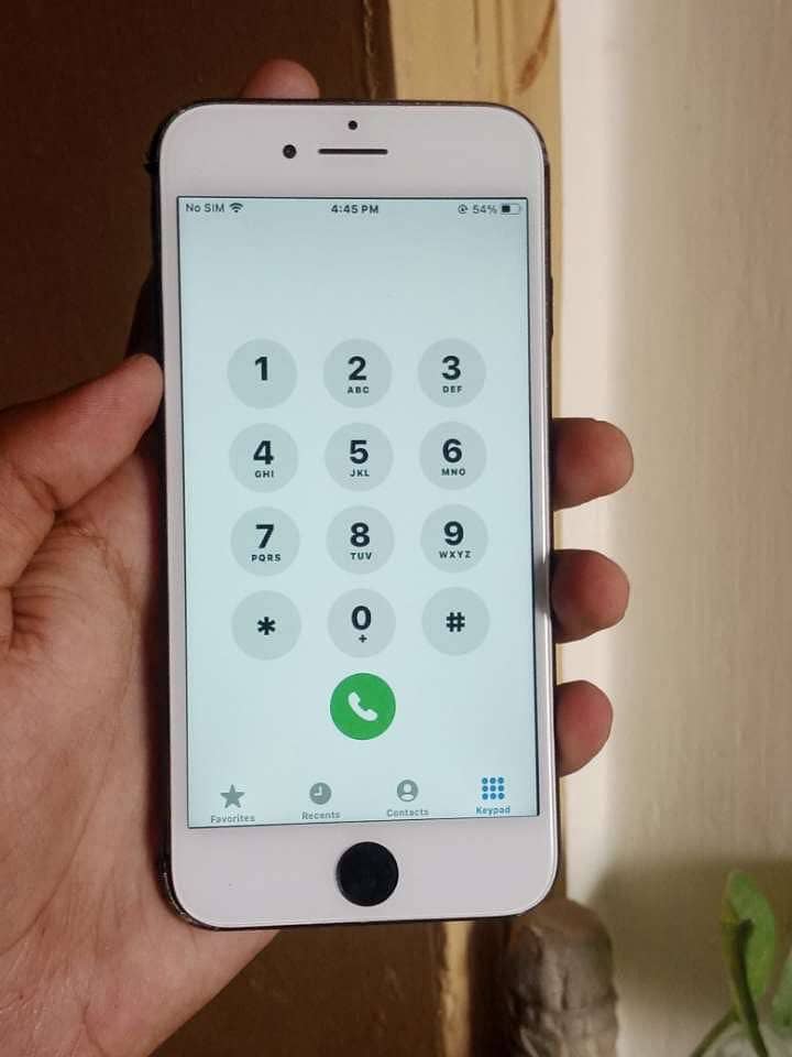 Apple iPhone 8 4