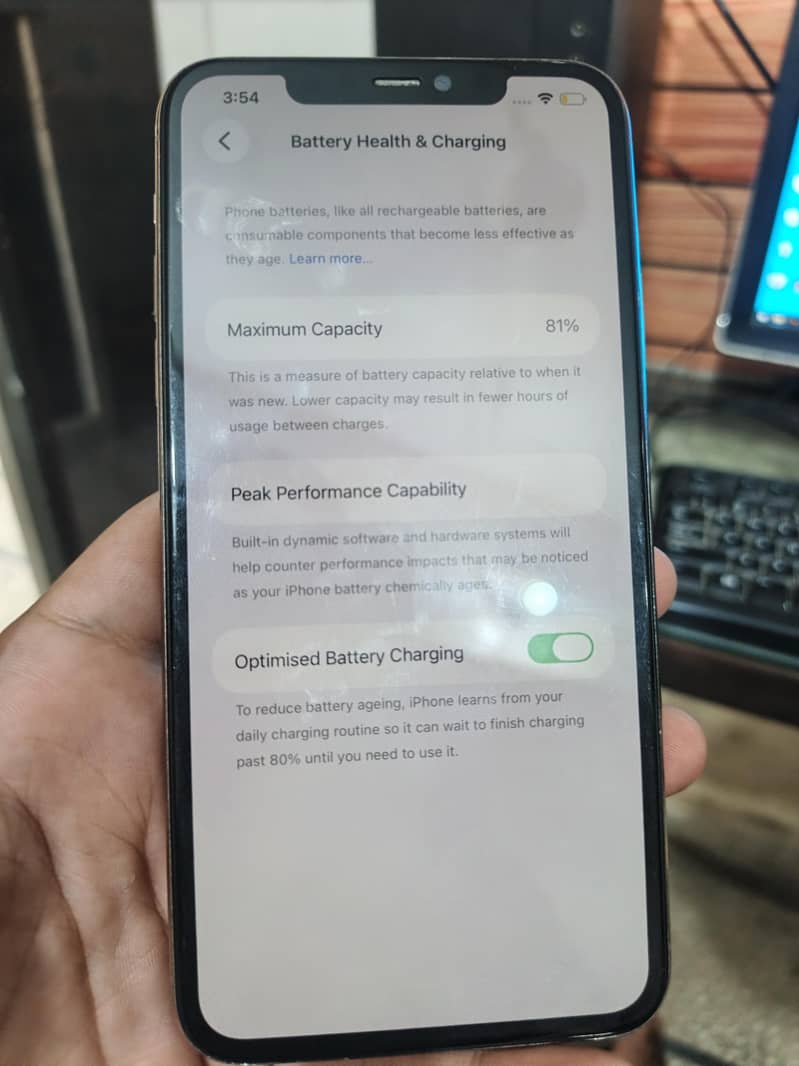 Apple iPhone 11 Pro Max 3