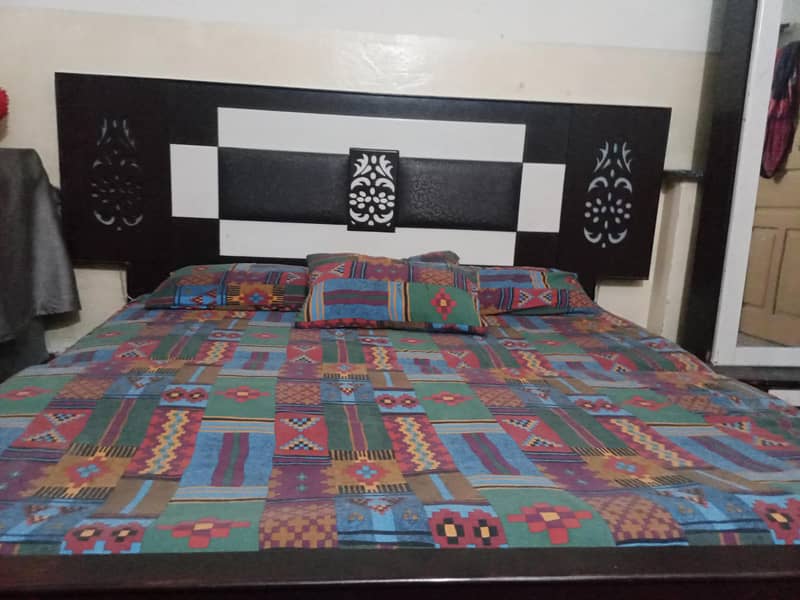 Complete Double Bed Set – Bed + 2 Side Tables + Dressing Table 2