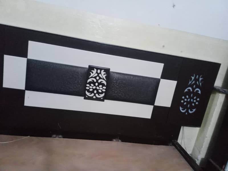 Complete Double Bed Set – Bed + 2 Side Tables + Dressing Table 3