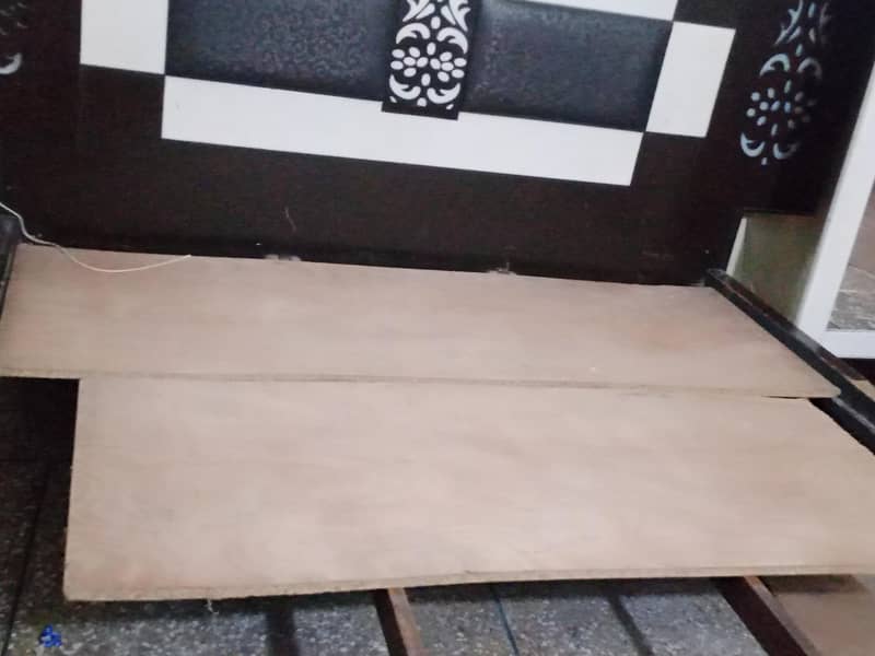 Complete Double Bed Set – Bed + 2 Side Tables + Dressing Table 4