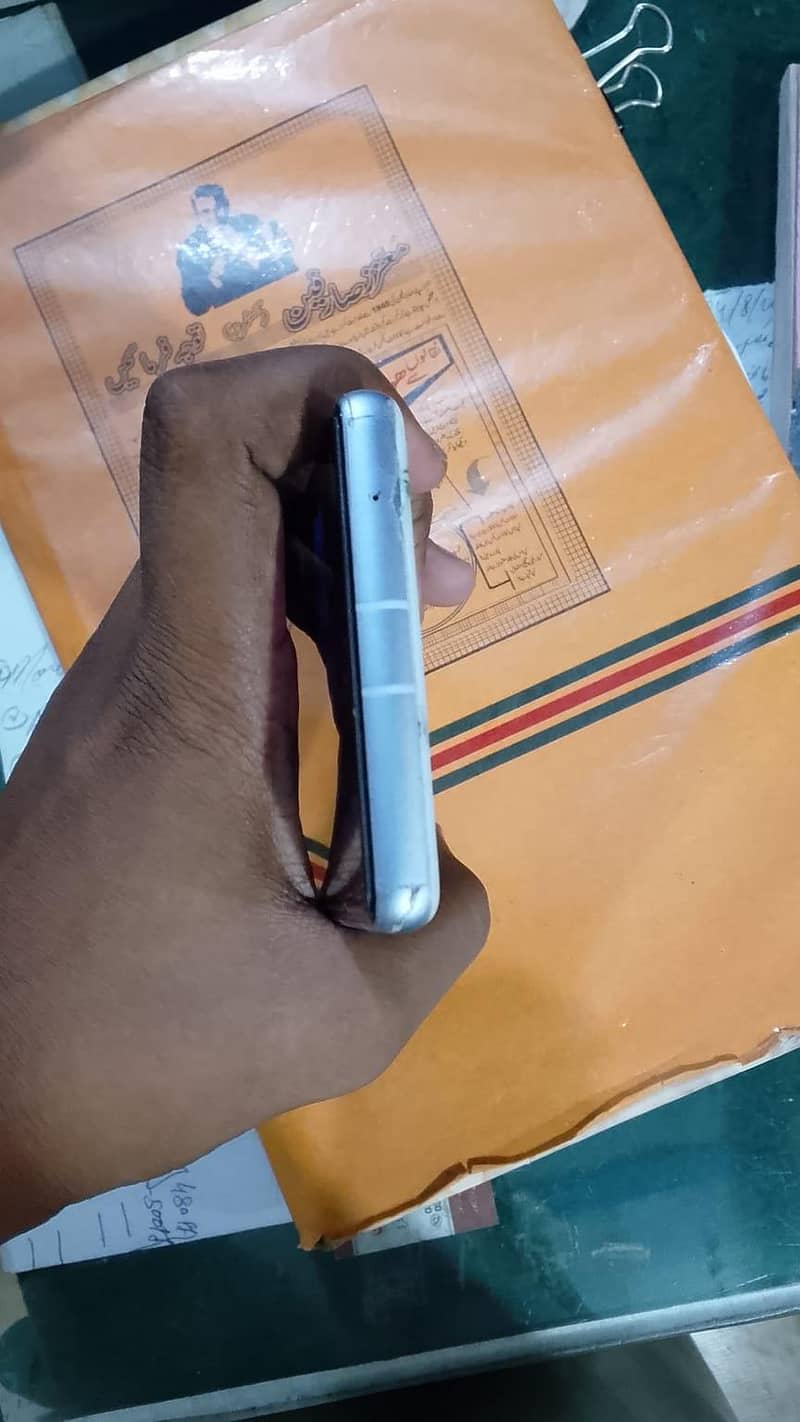 google pixel 7a 5