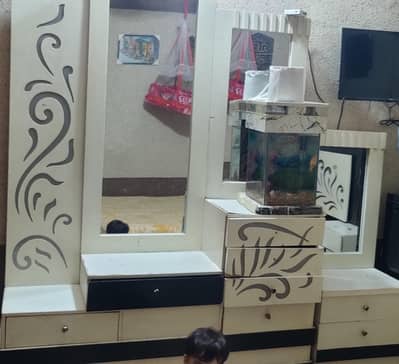 Bed & dressing set for Sale