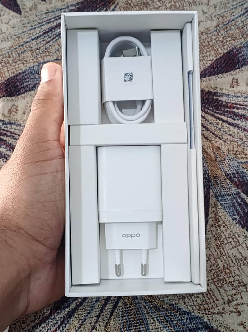 OPPO A6X 1