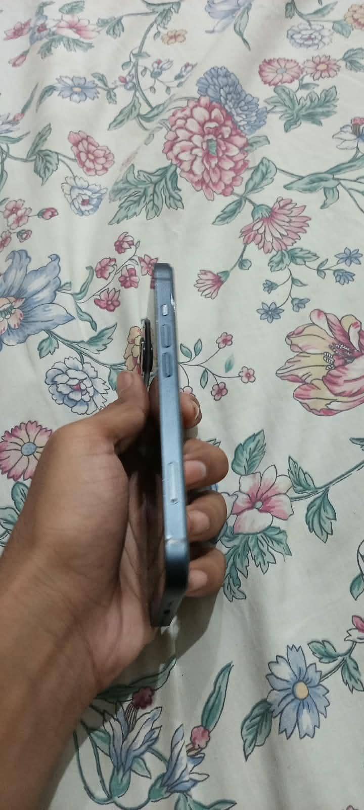 Apple iPhone 13 3