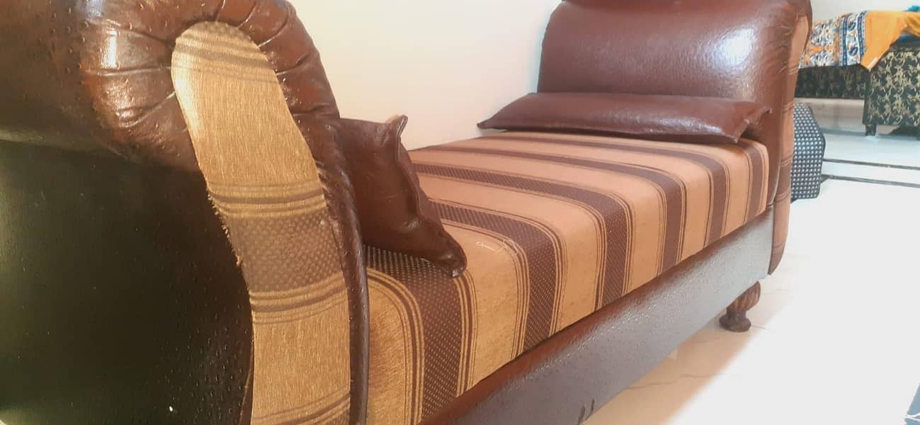 2seater sofa 3