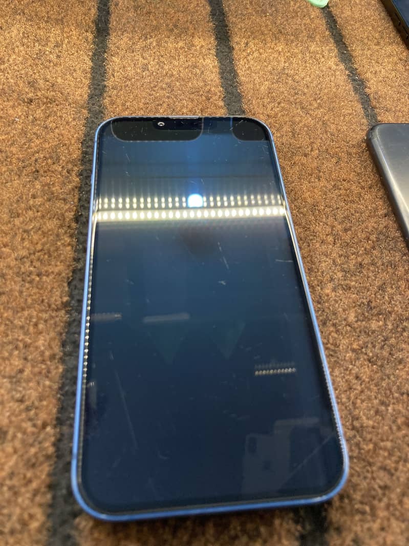 Apple iPhone 13 1