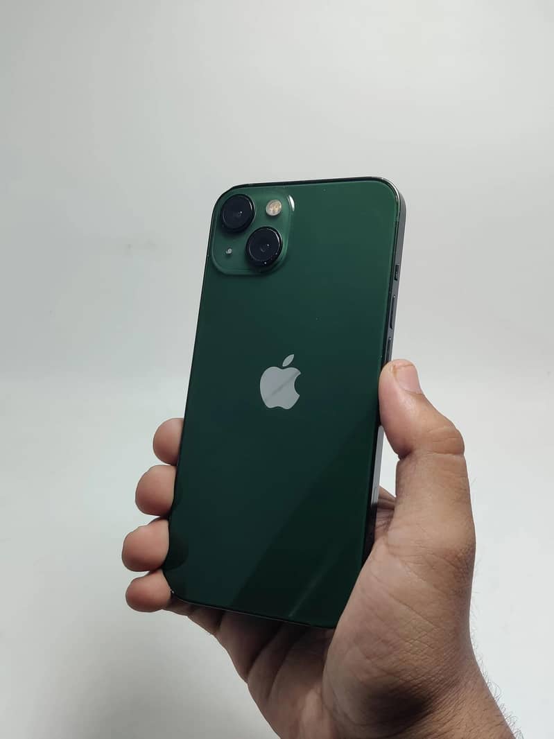 Apple iPhone 13 1