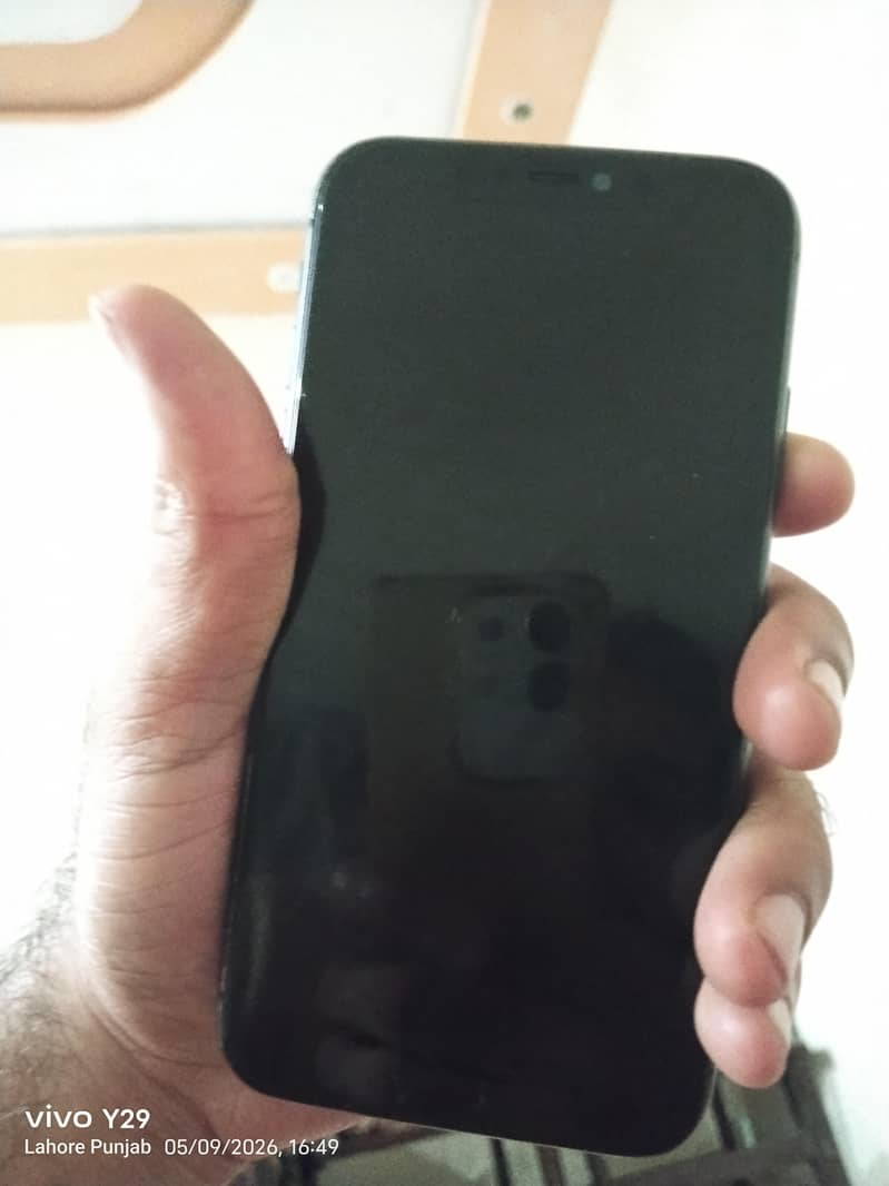 Apple iPhone 11 8