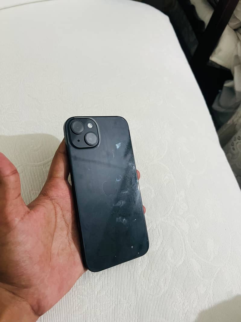 Apple iPhone 15 plus 6