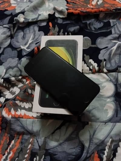 Iphone se 64gb Complete Box Non pta Factory unlock Exchange possibel